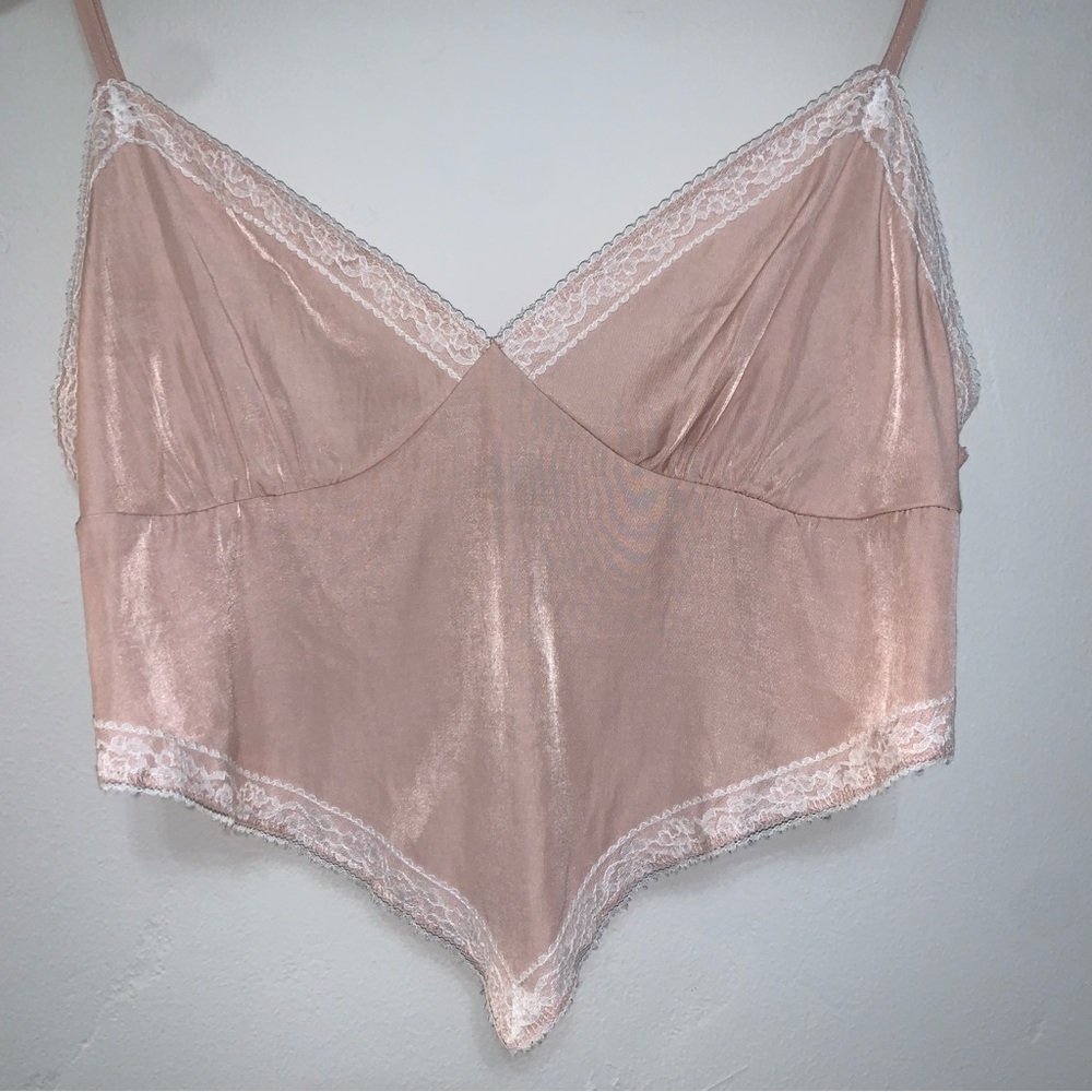 Size L Shimmery Pink Spaghetti Strap Lacey Top